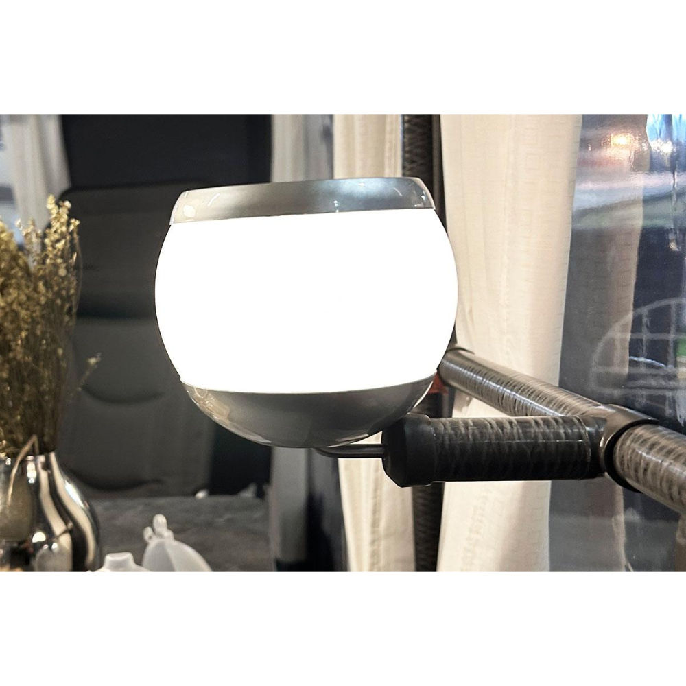 Isabella Stange für Solarlampe