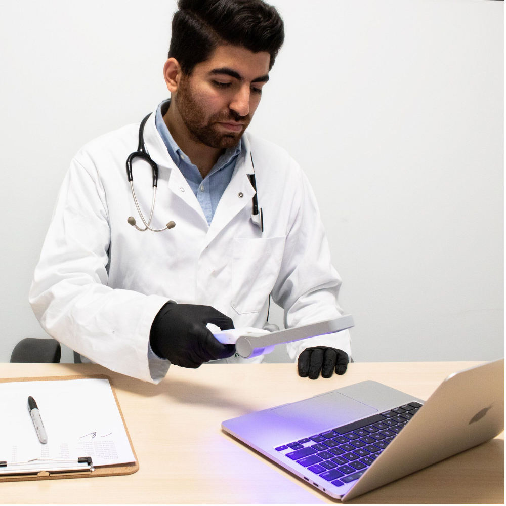 Acuva  Oberflächen-Desinfektion Solarix