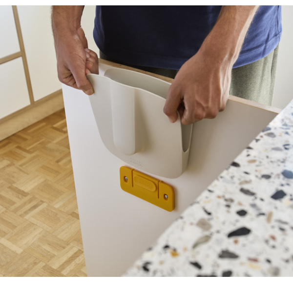 Joseph Joseph Kehrschaufel und Handfeger CleanTech mit Wandhalterung