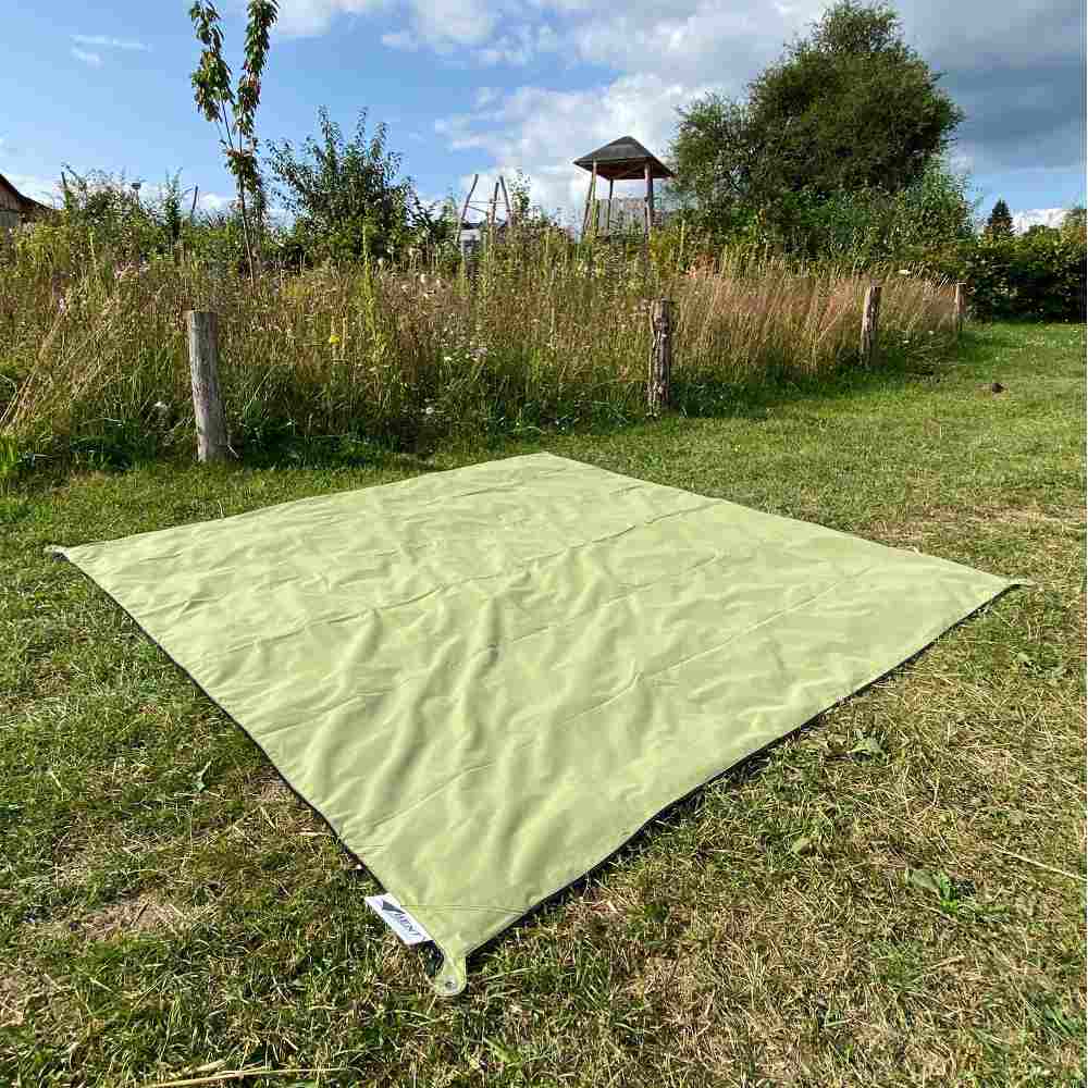 Bent Teppich Zip Carpet grün