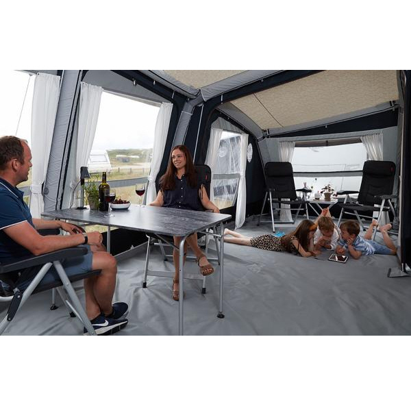 Isabella Boden zu Luftzelt Cirrus North 300