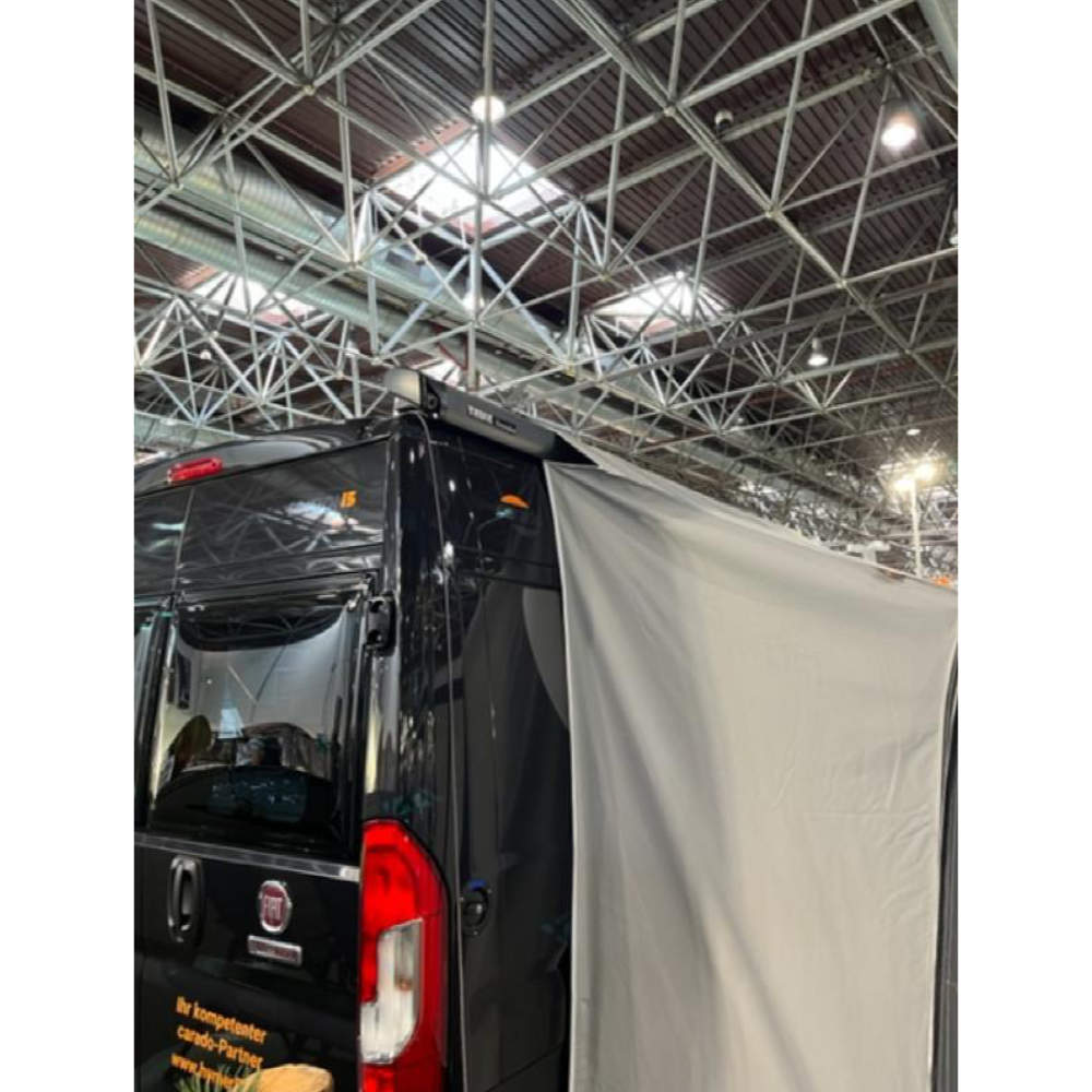 Isabella Tunnel, Schleuse für Buszelt Air X-Tension, Urban Van