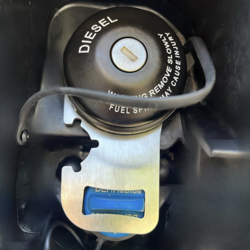 WOMOFIX BlueLock - Diebstahlschutz für AdBlue-Tankdeckel Fiat Ducato ab 2006
