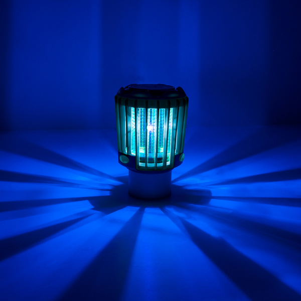 Brunner Lampe MOSLITE mit USB-Ladekabel Licht und Moskito-Killer